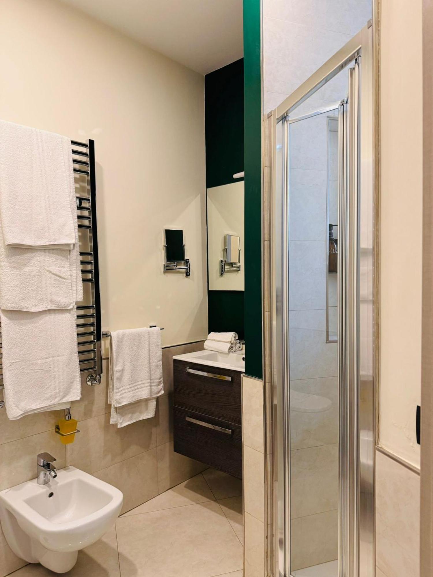 The One Napoli Luxury Apartment المظهر الخارجي الصورة